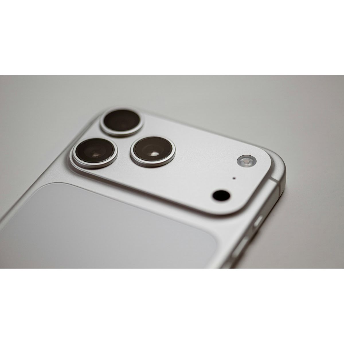 Apple iPhone 18 Pro - 1TB - Zilver